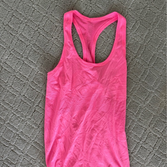 Lululemon Tank Top - Picture 1 of 2